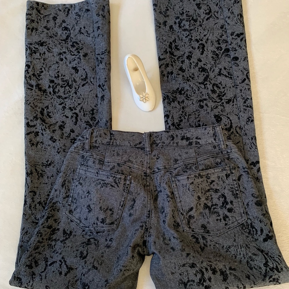 LAUNDRY by Shelli Segal Black bootleg Textured 62% cotton slacks size 2 …